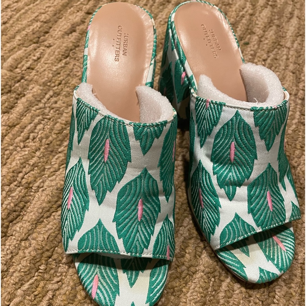 Urban Outfitters heeled slide funky print